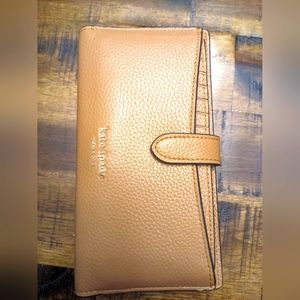 Kate Spade Tan/ pebble leather wallet New/ tags.